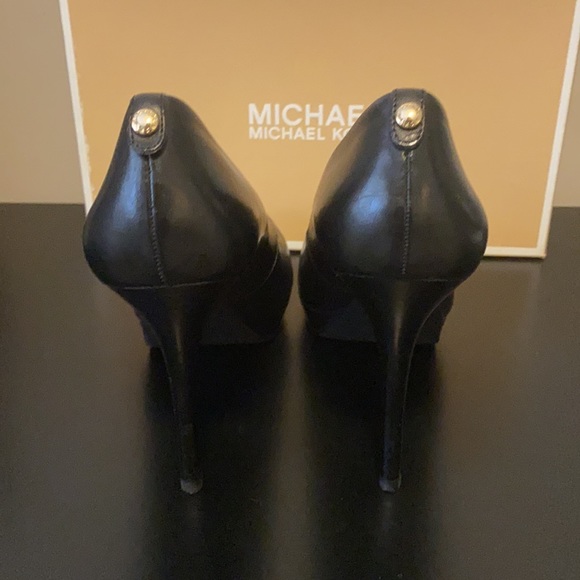 Michael Kors Black Leather Ionna Pumps - Picture 3 of 4